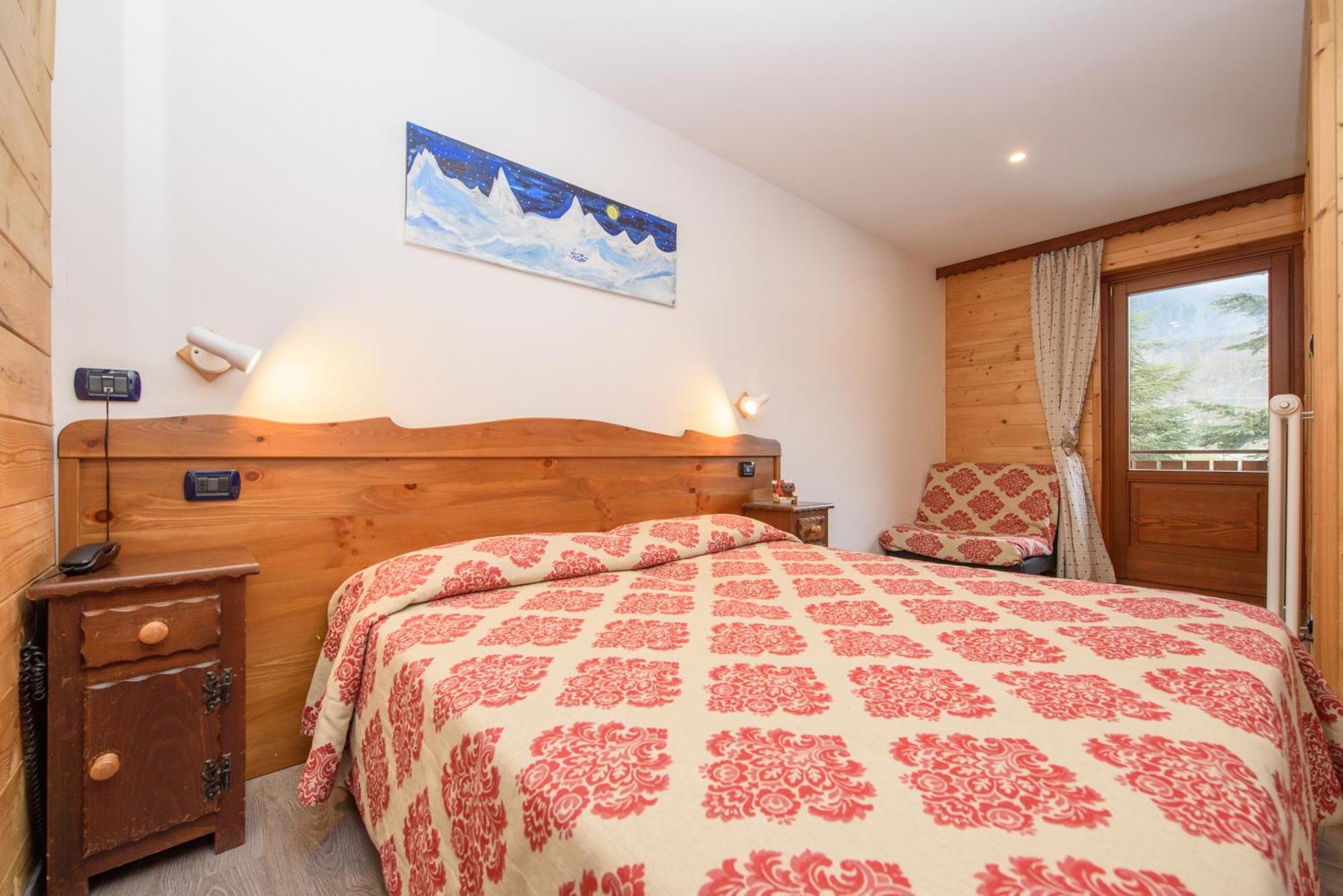 Hotel Des Roses Antey-Saint-André Eksteriør billede